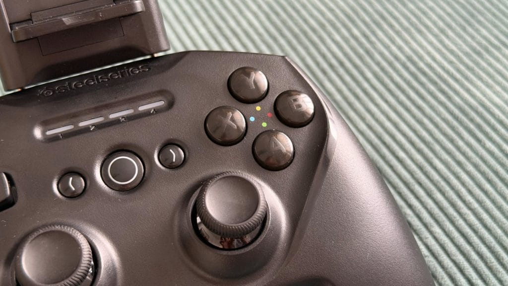 SteelSeries Stratus 3