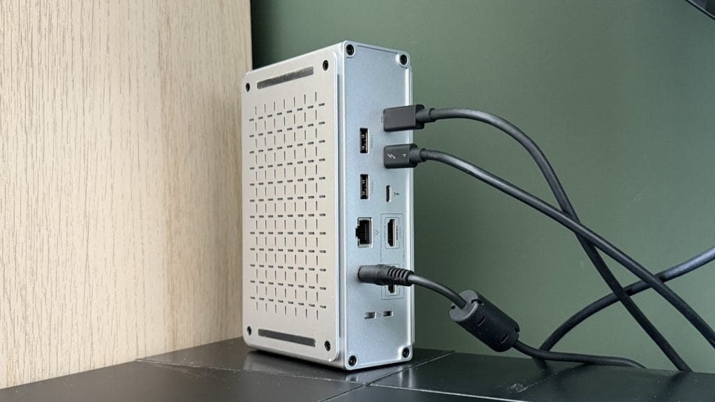 Keychron Thunderbolt 5 3
